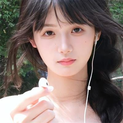 夜色中的她
